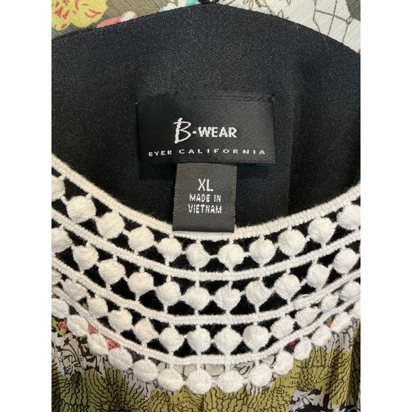 B-Wear Byer California Tank Top XL Teen Floral Crochet Trim Boho Sleeveless - Picture 7 of 7